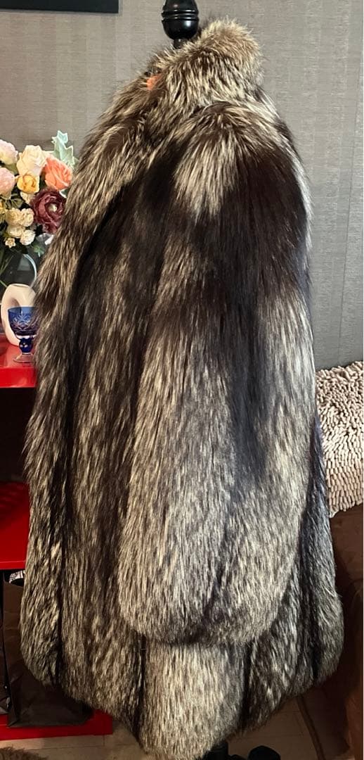 ランビン　LANVIN シルバーフォックス　リアルファーコート　SAGA FOX