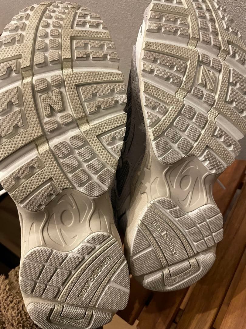 ニューバランス スニーカー 24.5 グレー　ML725