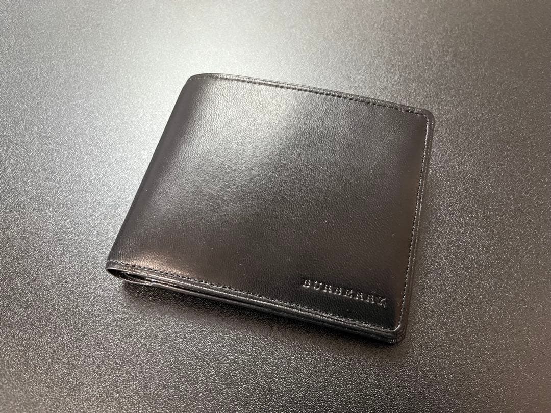 【新品未使用】BURBERRY ラムスキン 二つ折り財布 YD251AE09