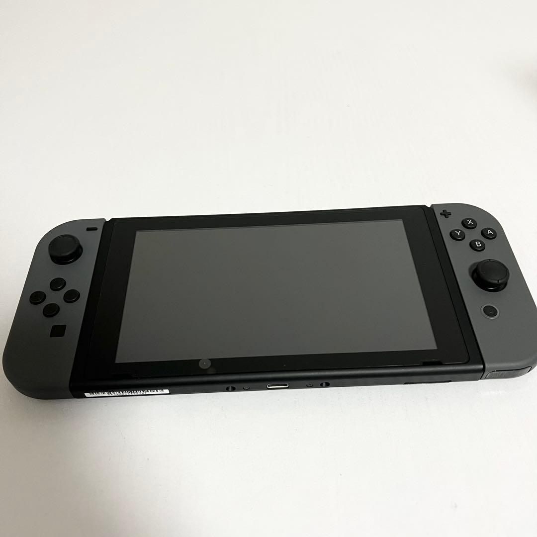 【未使用に近い】2024年モデル　Nintendo Switch スイッチ本体