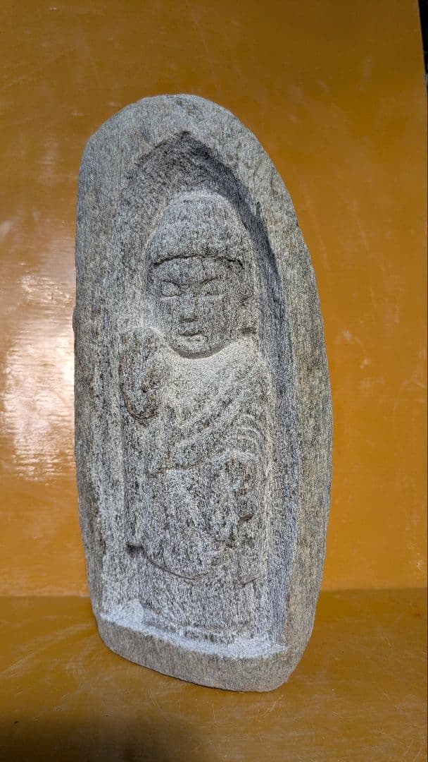 石仏、阿弥陀様、河原の石に阿弥陀様、倉田辰彦作。