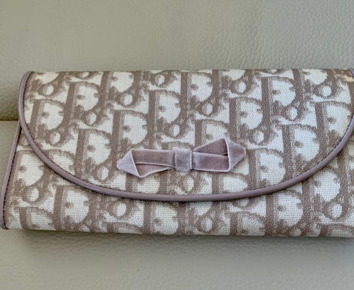 ディオ-ル長財布