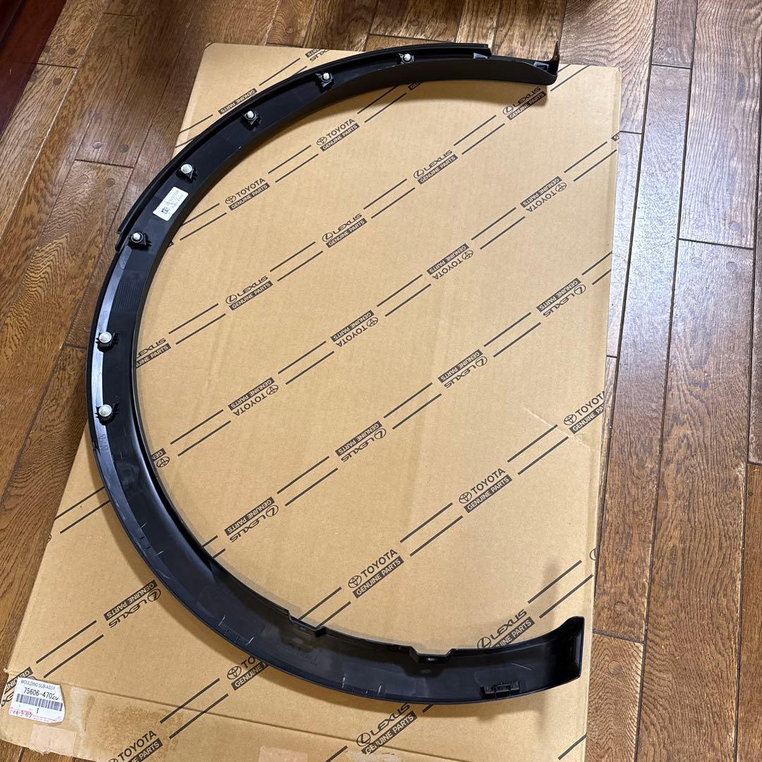 プリウス60フェンダーアーチ(Gグレード)