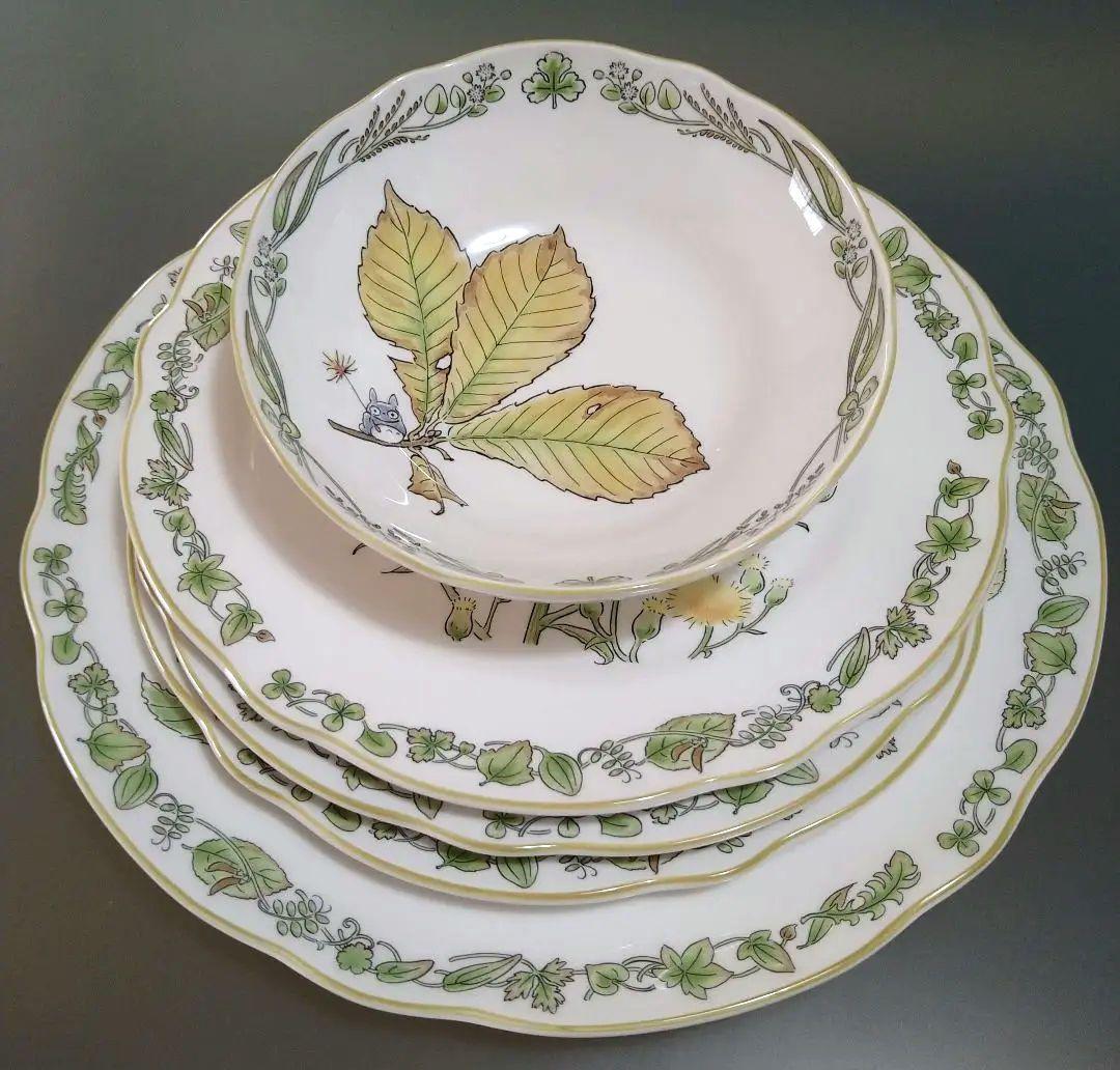 【新品・未使用】ノリタケ となりのトトロ　プレートセット