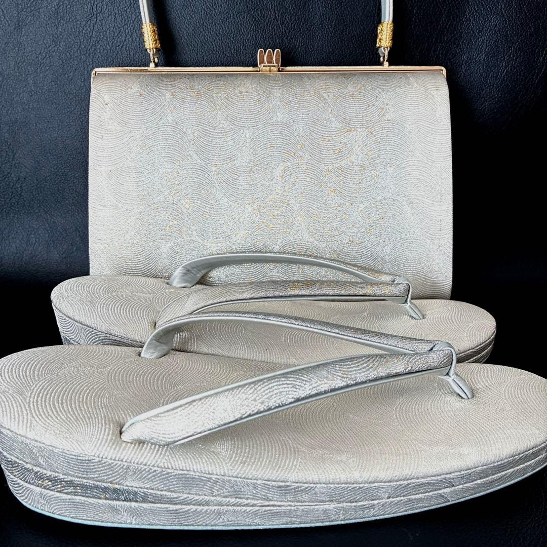 355草履バッグセット皮革製 礼装用 銀糸 金糸 シンプル 留袖 訪問着 着物