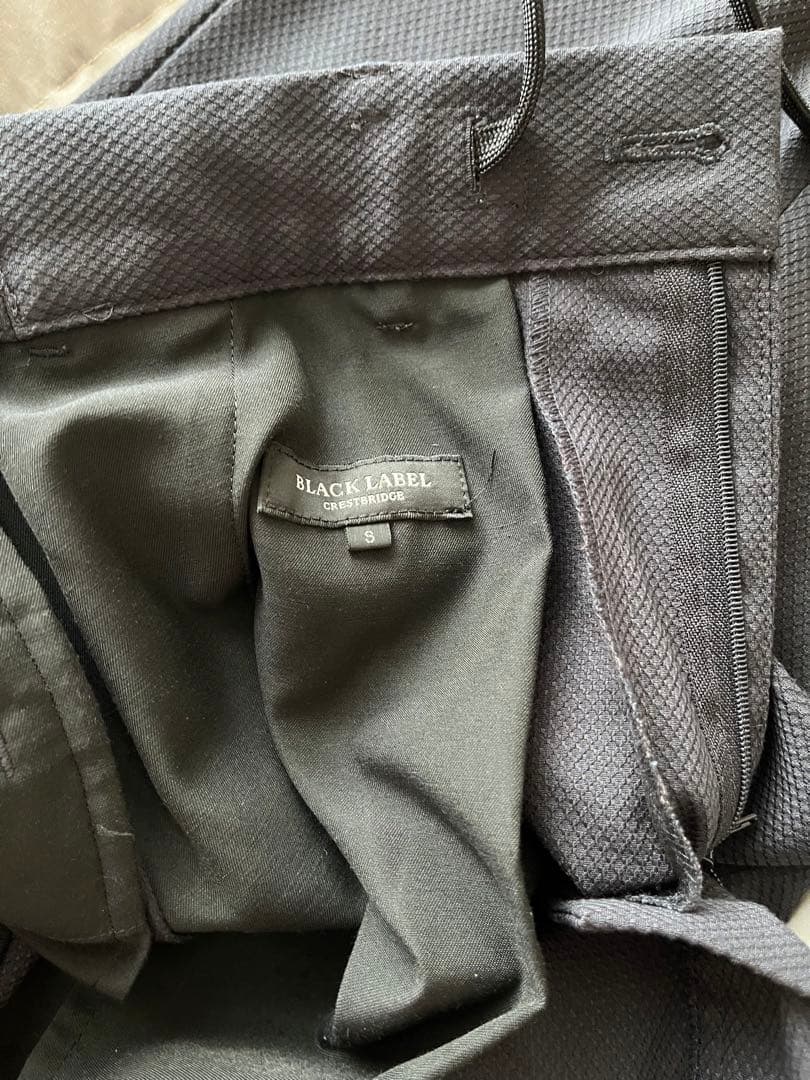 jn431981美品通年ブラックレーベルネイビージャケットとパンツ セット