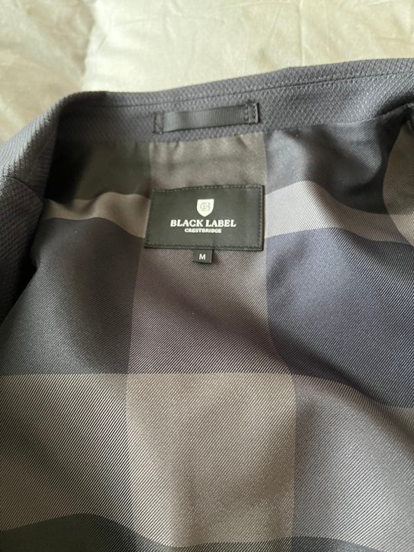 jn431981美品通年ブラックレーベルネイビージャケットとパンツ セット