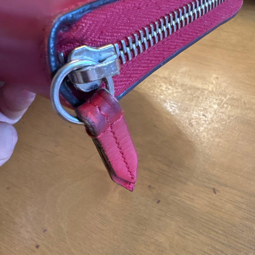 グッチ　長財布　レザー　赤
