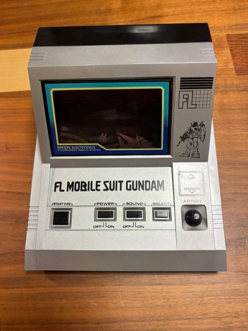 美品 BANDAI バンダイ FLモビルスーツガンダム LSIポータブルゲーム