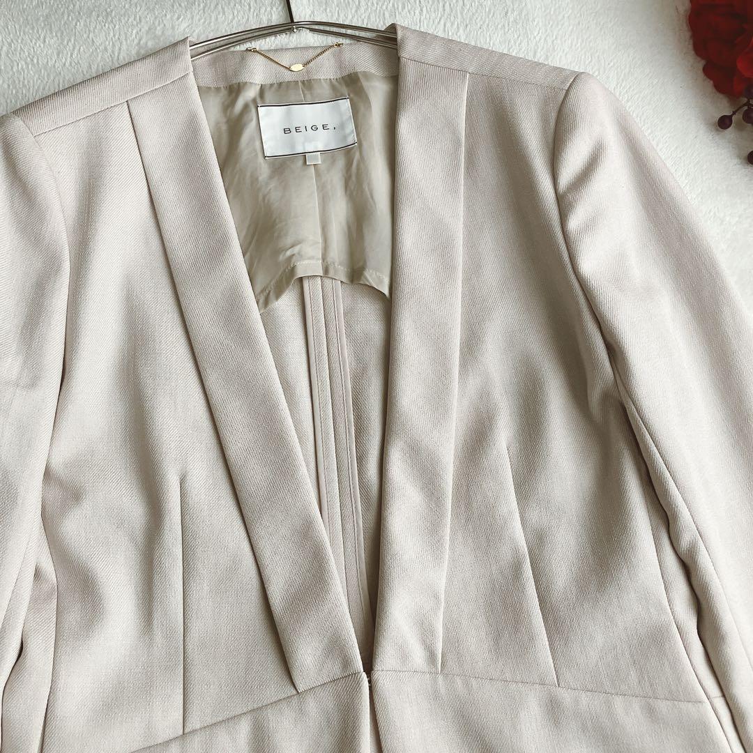 【手洗い可】【美品】ベイジ BEIGE★ノーカラー スカートスーツ Vネック
