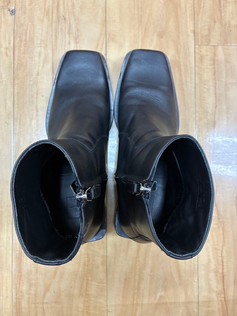 【ZARA × MAISON SPECIAL】レザーブーツ