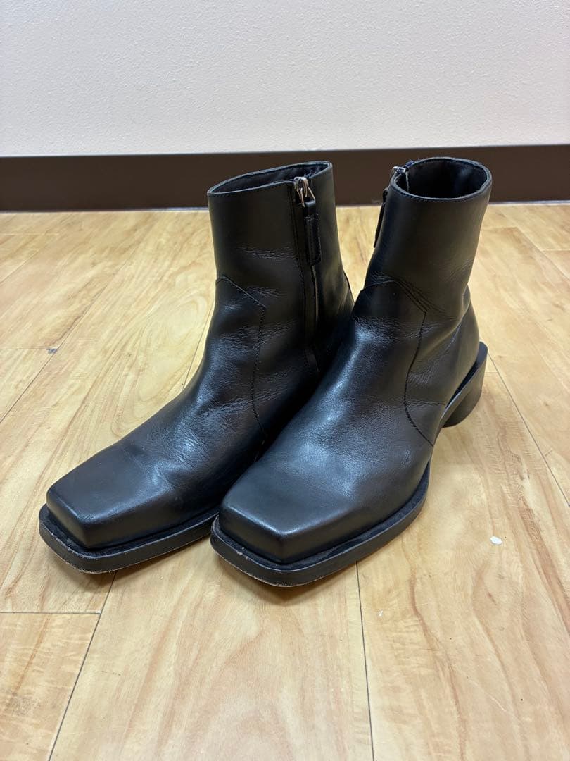 【ZARA × MAISON SPECIAL】レザーブーツ
