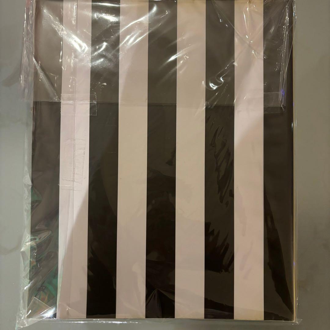 アート・デザイン・音楽 NEST MAGAZINE Quarterly of Interiors