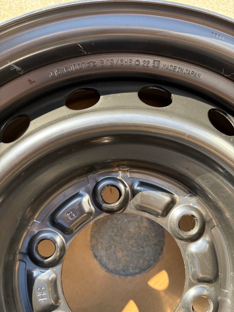 ミスター　ハイエース　純正ホイール　&ホイールキャップ