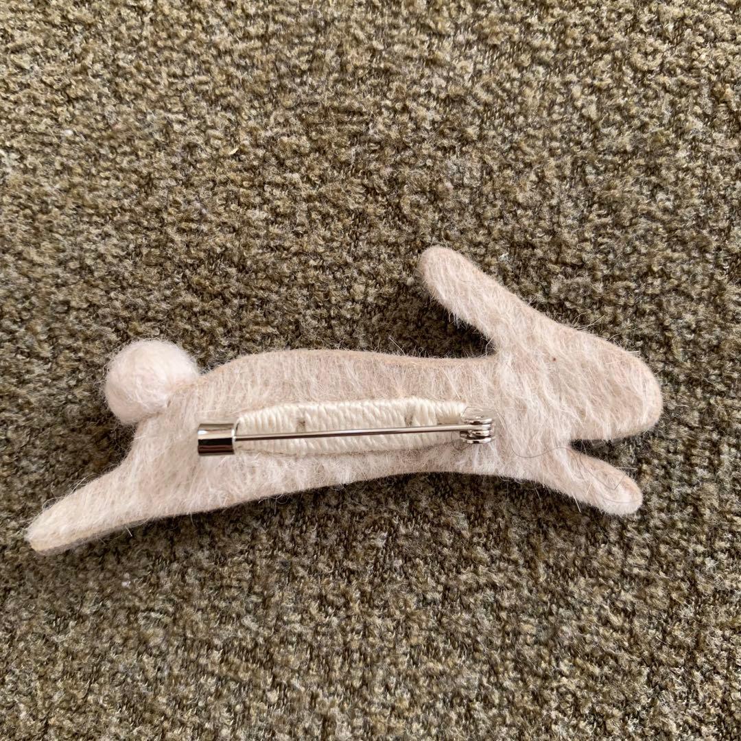 ミナペルホネンbunnyブローチ　2点セット