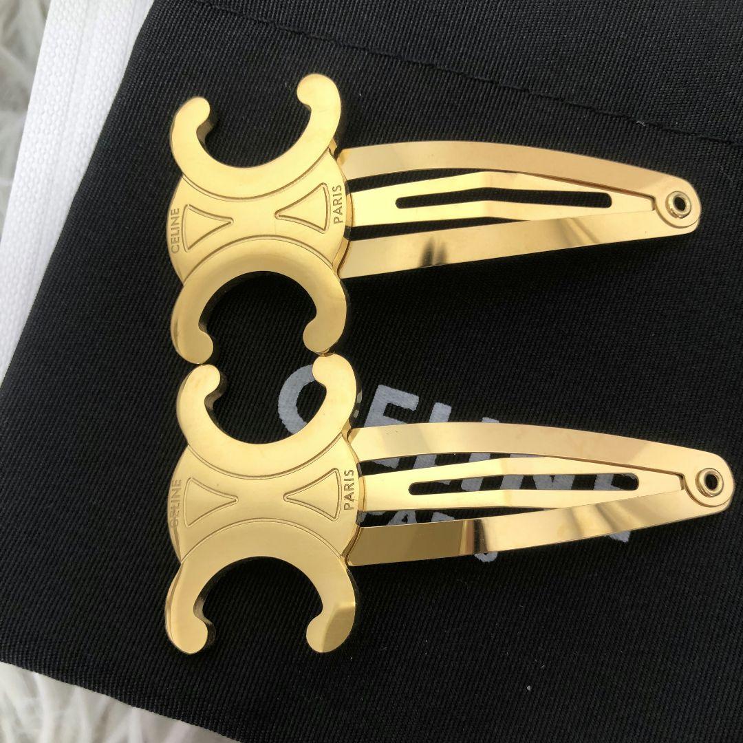 セリーヌ　トリオンフ スナップヘアクリップ　ヘアアクセサリー
