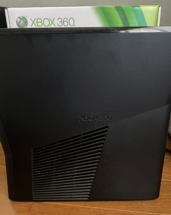 希少　美品Microsoft Xbox360 XBOX 4G&マブラヴ