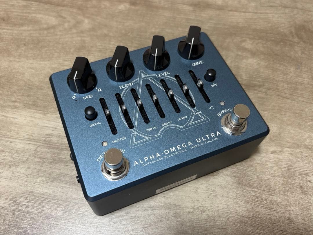 ベース Darkglass ALPHA OMEGA ULTRA V2