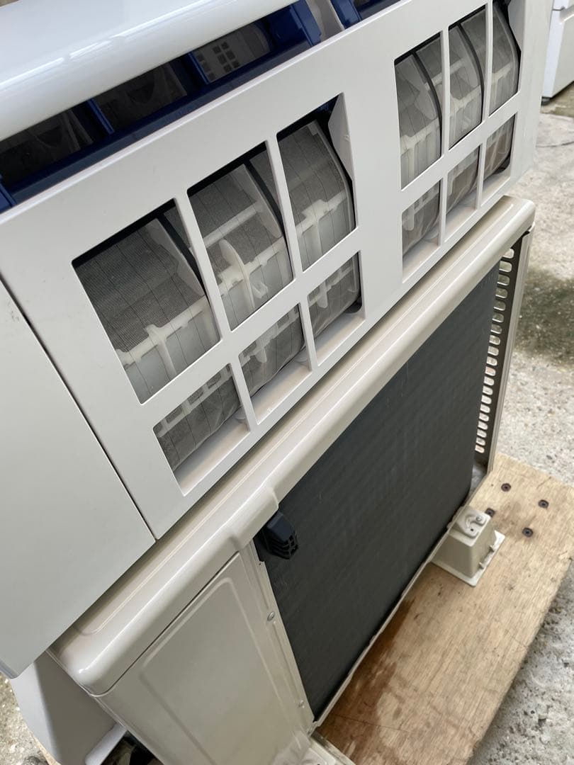 割と綺麗　富士通　6畳用エアコン　ノクリア　AS-R22K