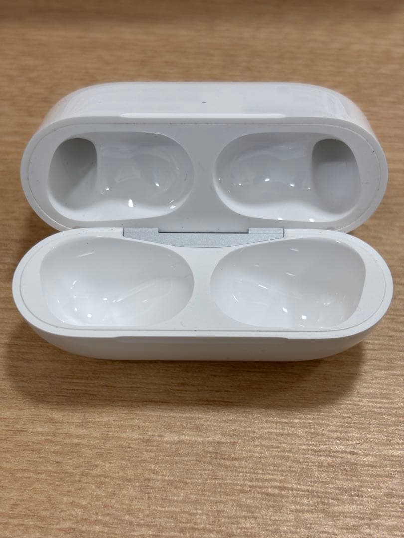 ☆airpods pro 第2世代　Lightning 美品 付属品+箱