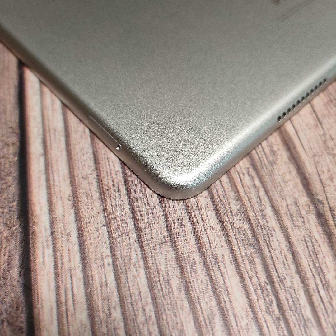 iPad Air 3世代 64GB SIMフリー 美品