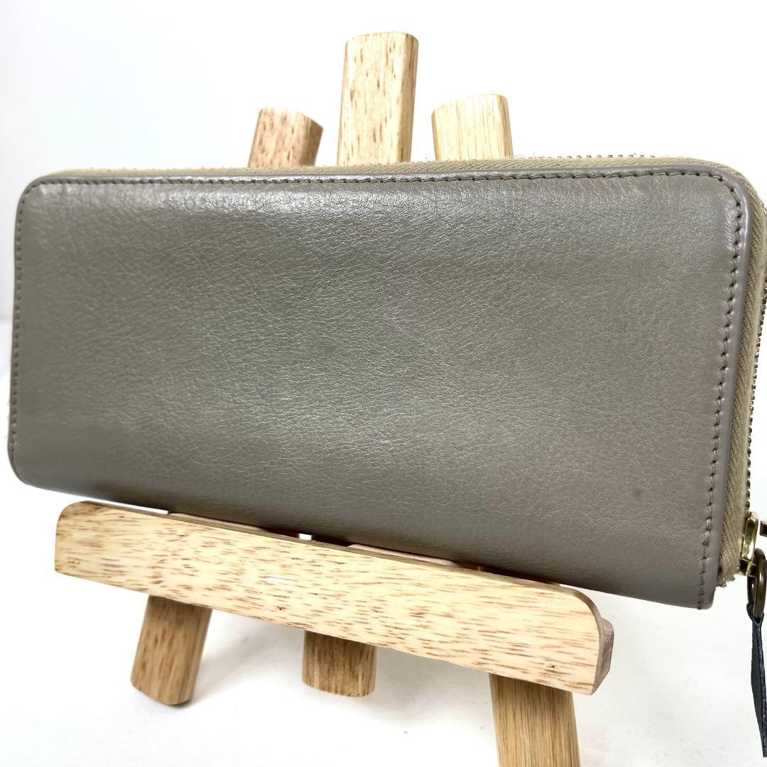 イルビゾンテ　長財布　ロゴ型押し　ラウンドファスナー　本革　シンプル　極美品