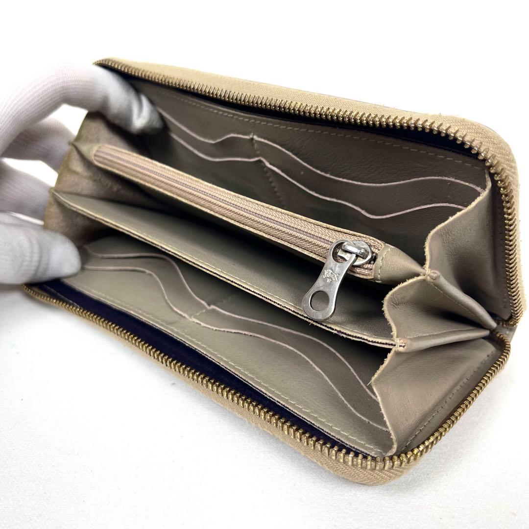 イルビゾンテ　長財布　ロゴ型押し　ラウンドファスナー　本革　シンプル　極美品