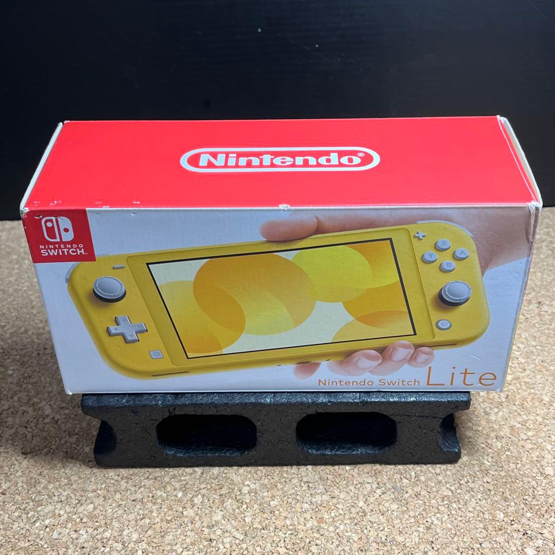 Nintendo Switchライト本体イエロー ACアダプター.ガイド2020