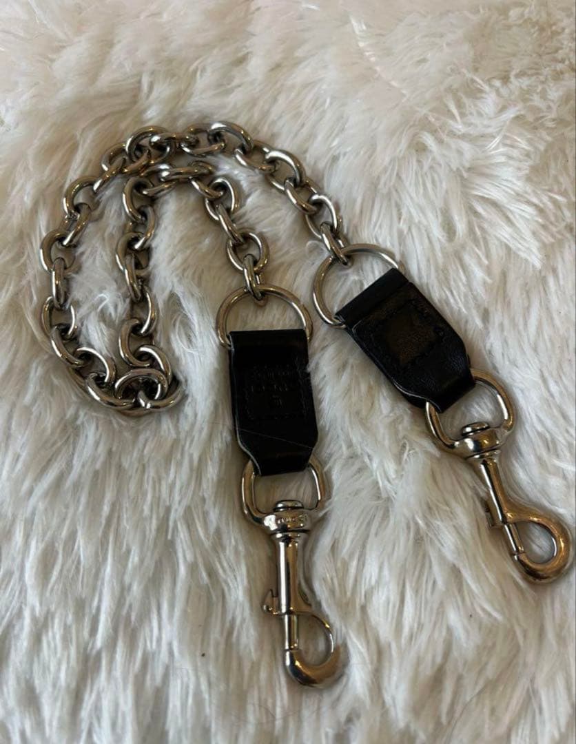 GUCCI ウォレットチェーン シルバー【美品】