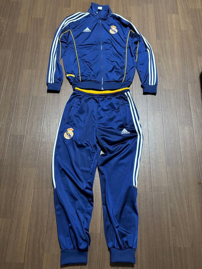 adidas レアルマドリード　セットアップ　ジャージ【Mサイズ】