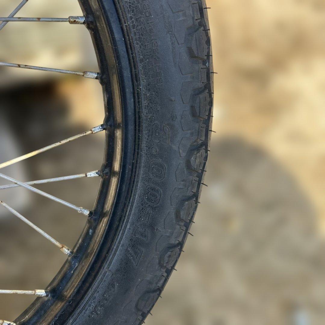 スーパーカブ　スポークホイール タイヤ3.00-17