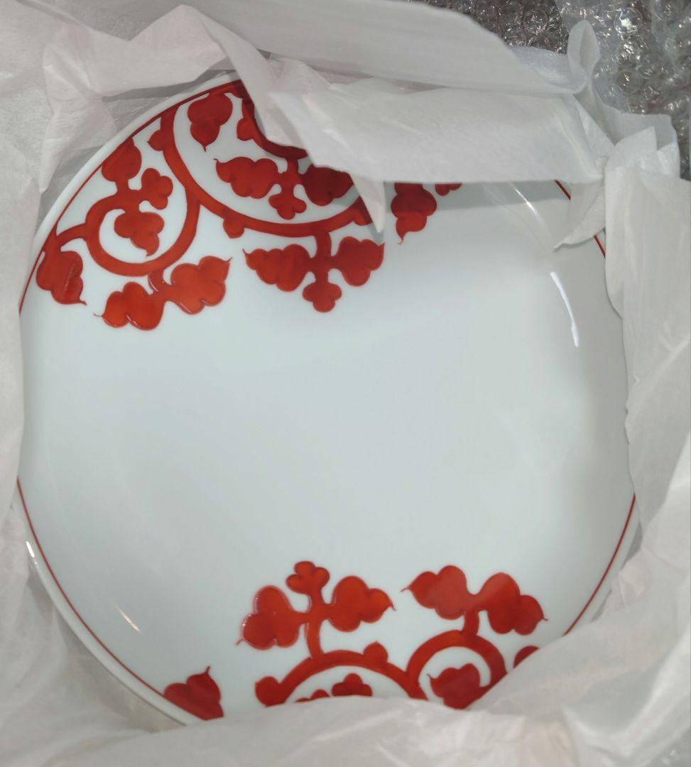 【未使用】源右衛門窯　赤・緑絵唐草文皿　１点ずつ