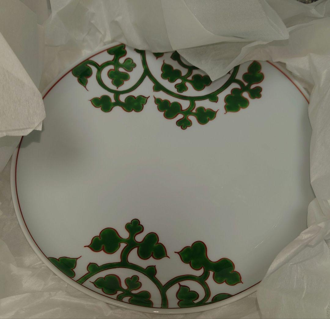 【未使用】源右衛門窯　赤・緑絵唐草文皿　１点ずつ