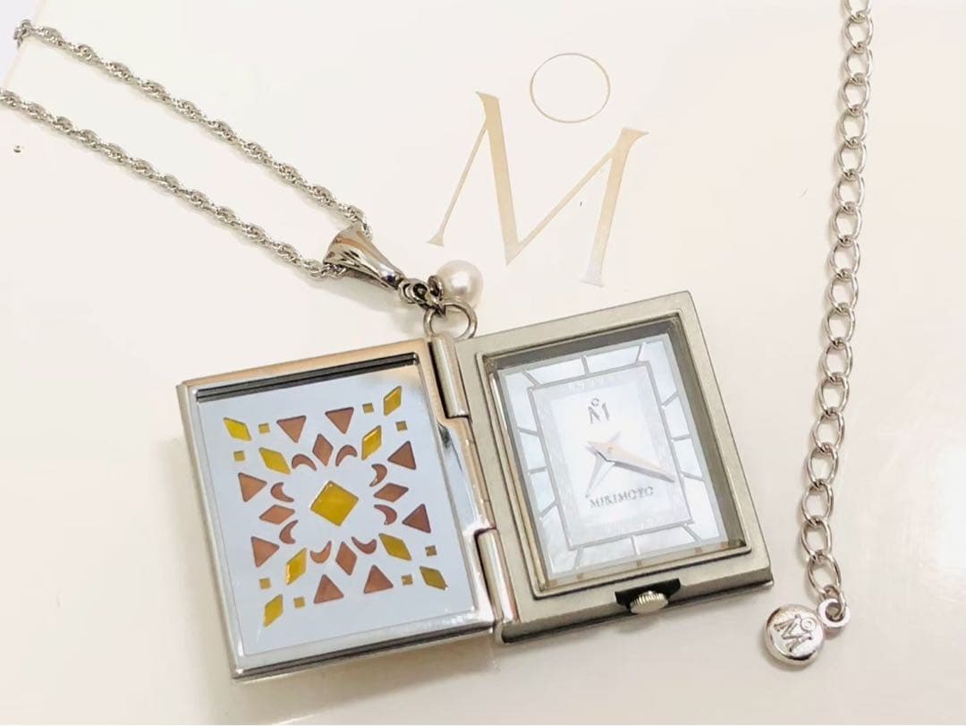 ☆ミキモト　時計付ネックレス　箱付