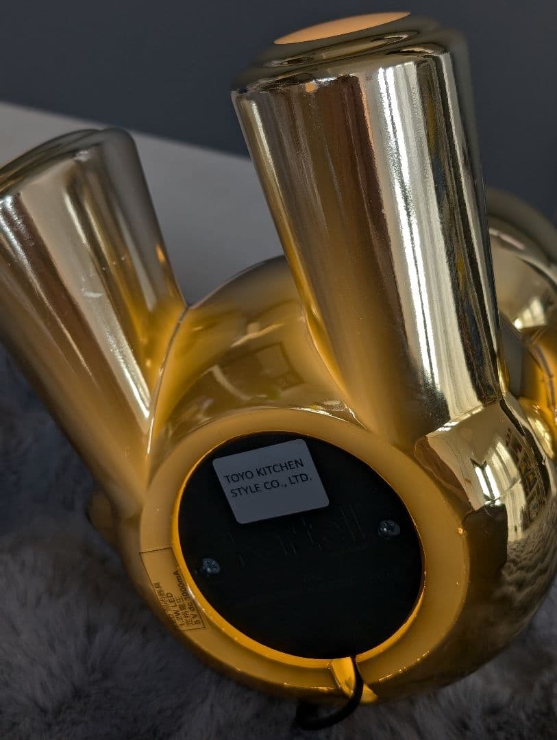 カルテル トイ　テーブルランプ