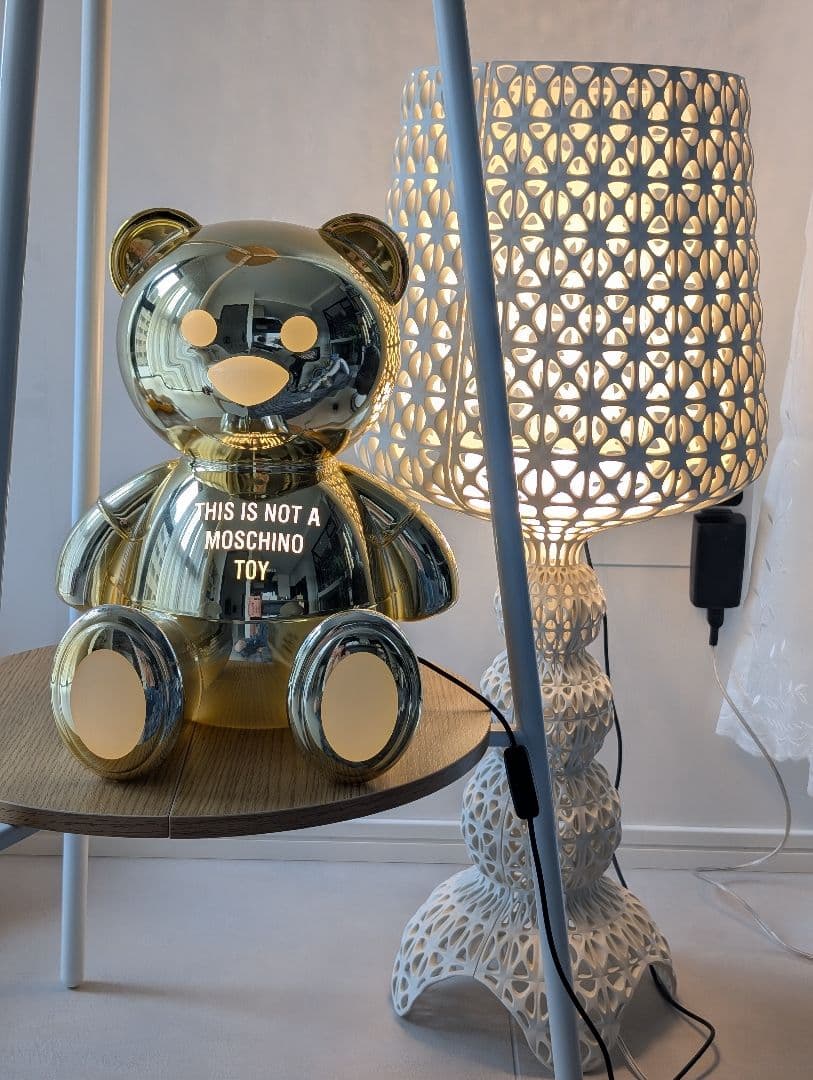 カルテル トイ　テーブルランプ