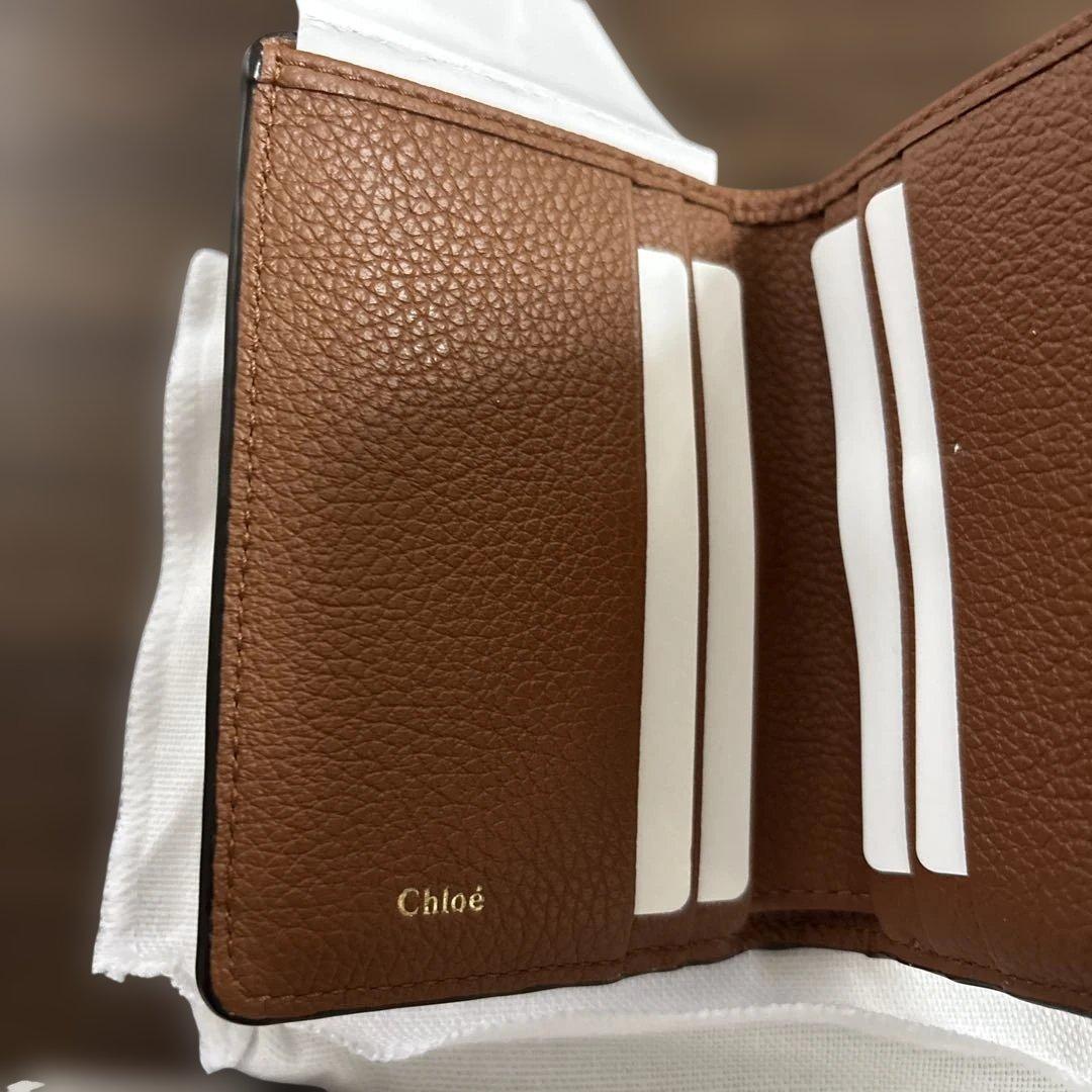 Chloé 小さな三つ折り財布 タン