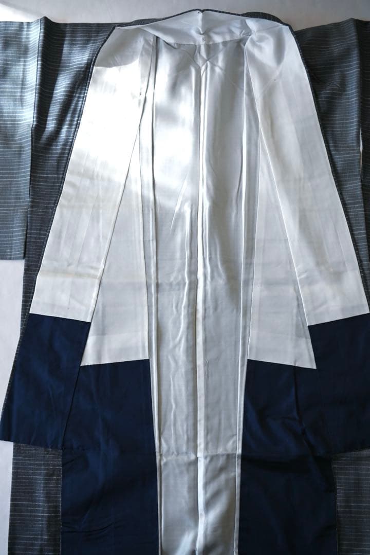 デニムライクな 浅いブルーの紬