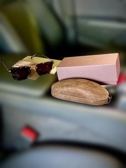 TOM FORDトムフォード サングラス 正規品 新品未使用 FT1042