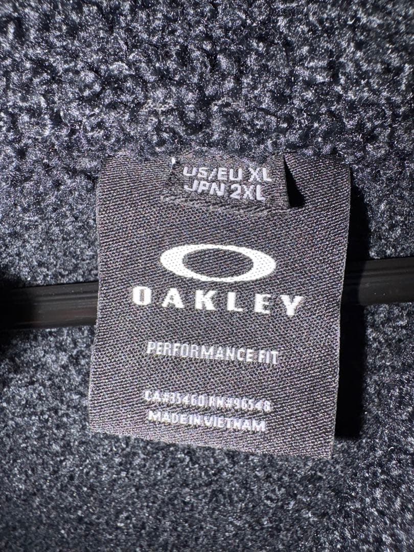 Oakley ゴルフ ジャケット 紺色 袖取り外し可能