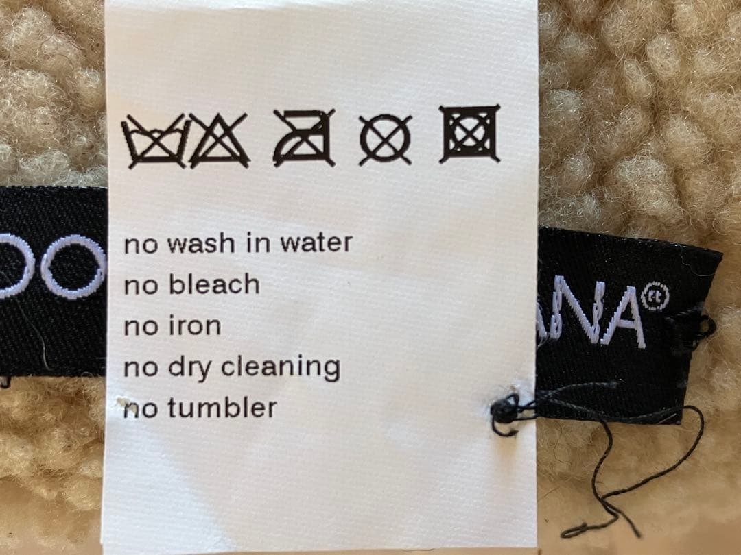 新品未使用　DOLCE & GABBANA ムートン帽子