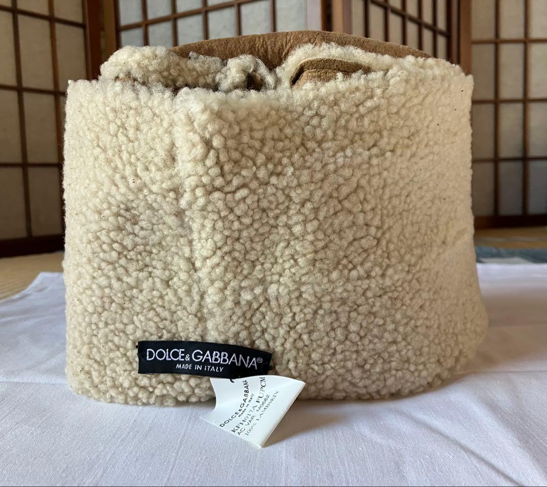 新品未使用　DOLCE & GABBANA ムートン帽子