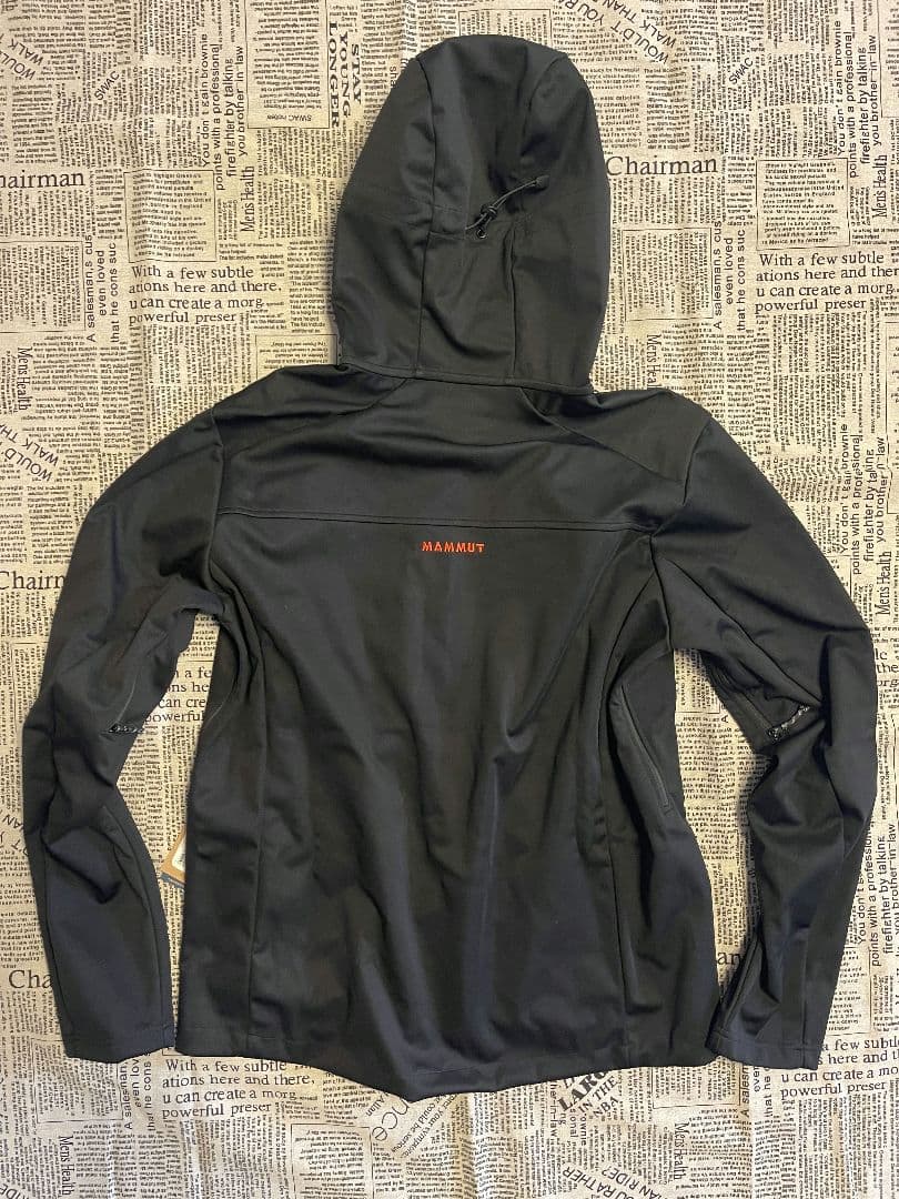 【新着】MAMMUT ソフトシェルジャケット ブラック M 美品