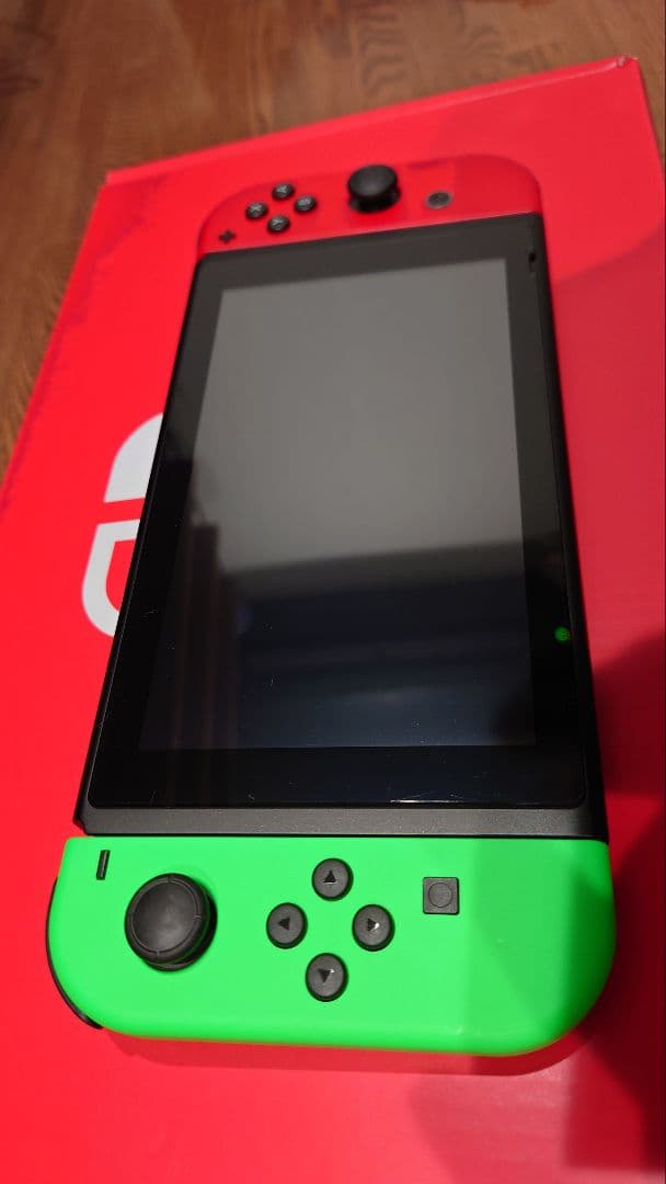 Nintendo Switch グリーン/レッド 本体
