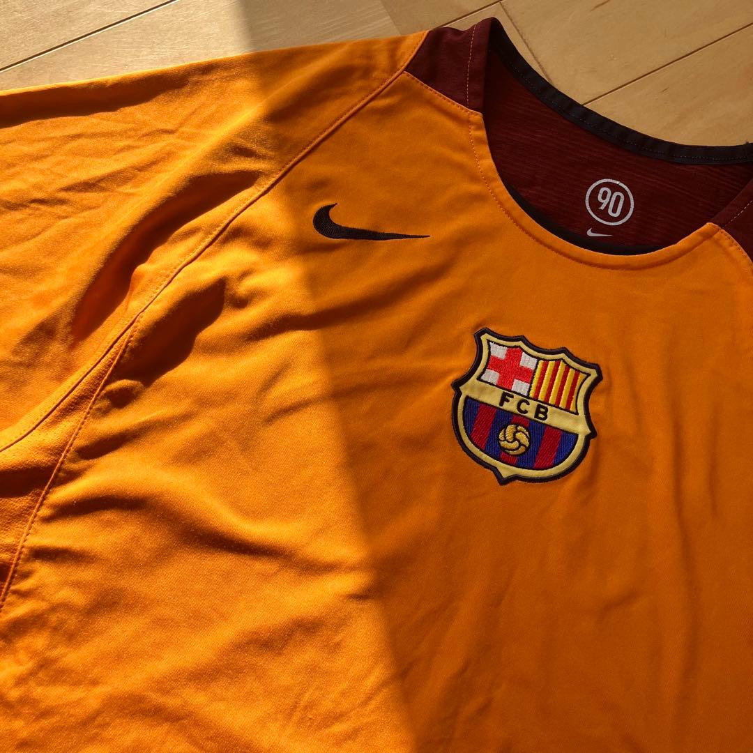 Nike FC Barcelona トレーニングウェア　ウォームアップシャツ　M