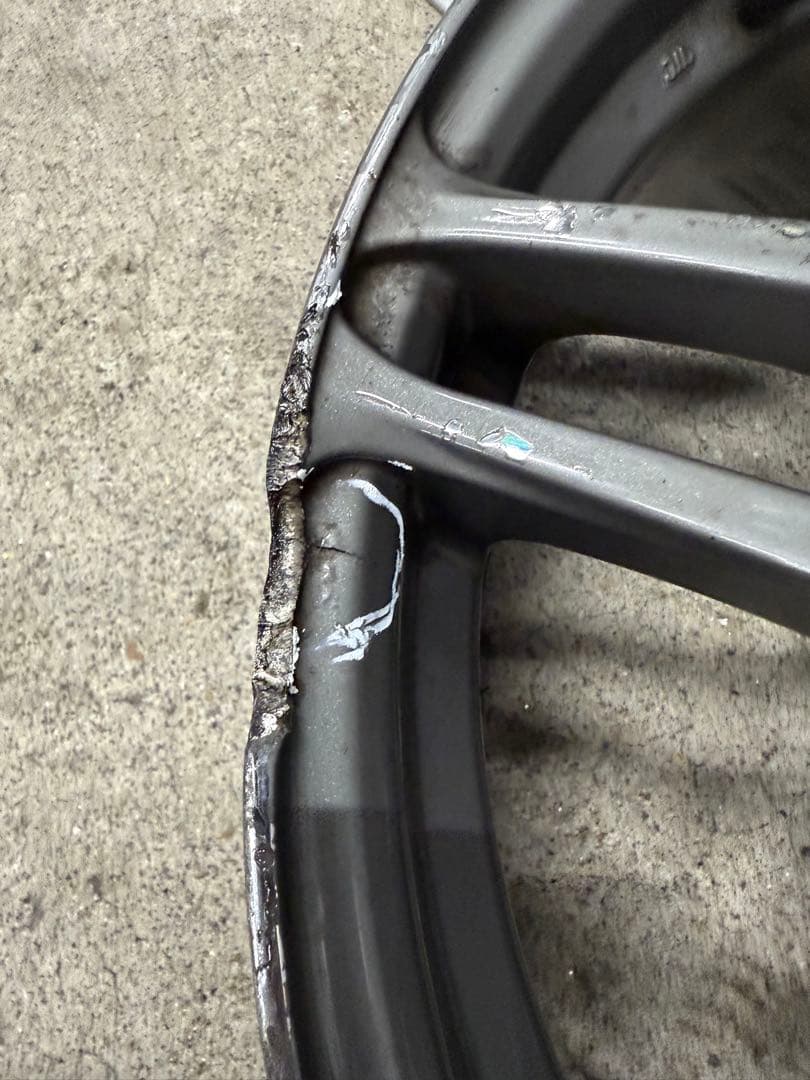 17x9J +40 AVS MODEL5 2本