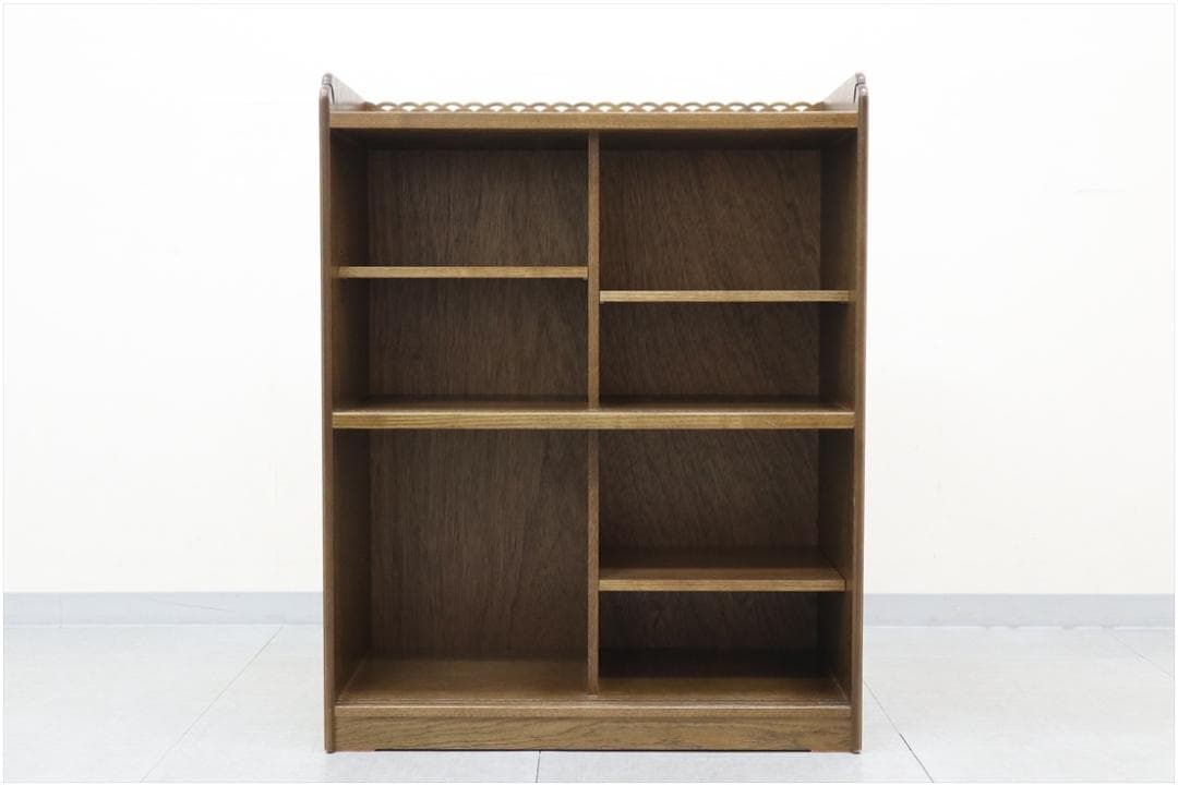 美品 パリの雑貨屋 引き戸 天然木 小物収納 ディスプレイ棚 本収納 飾り棚