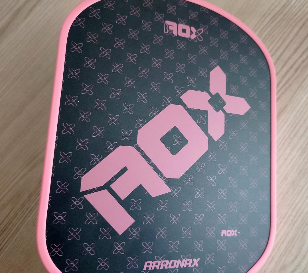 ピックルボール パドル ARRONAX カーボン加工の摩擦面 ピンク