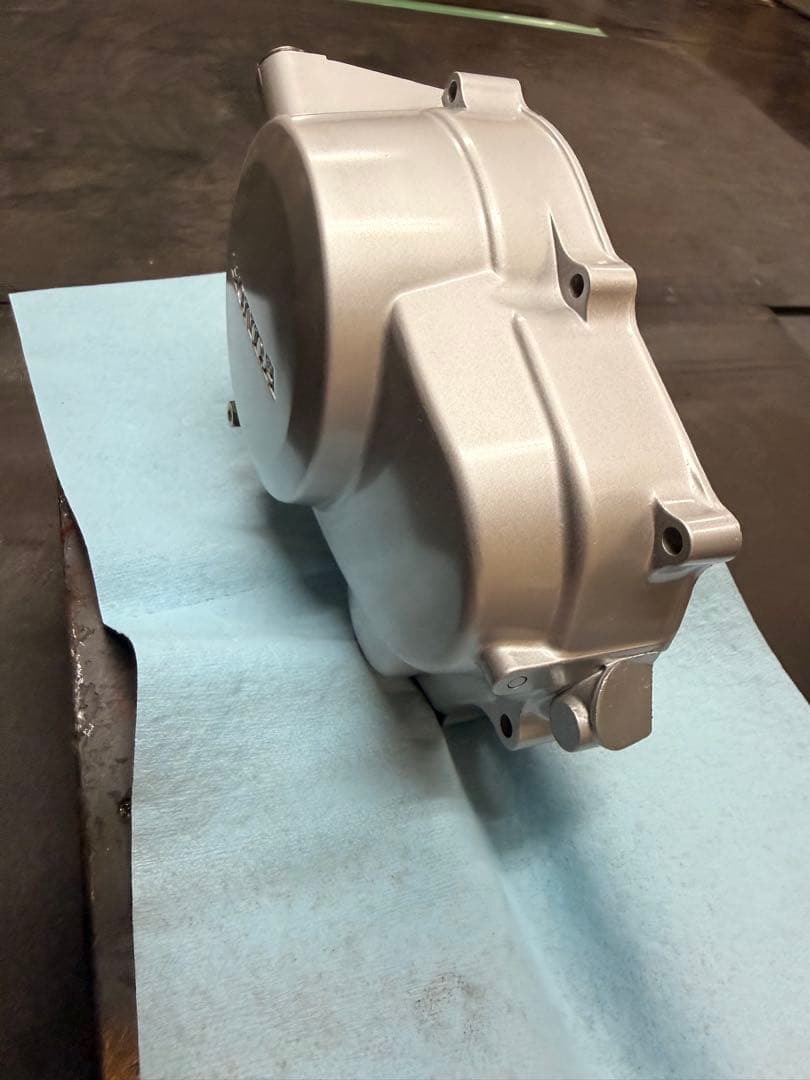 エイプ50 クラッチカバー