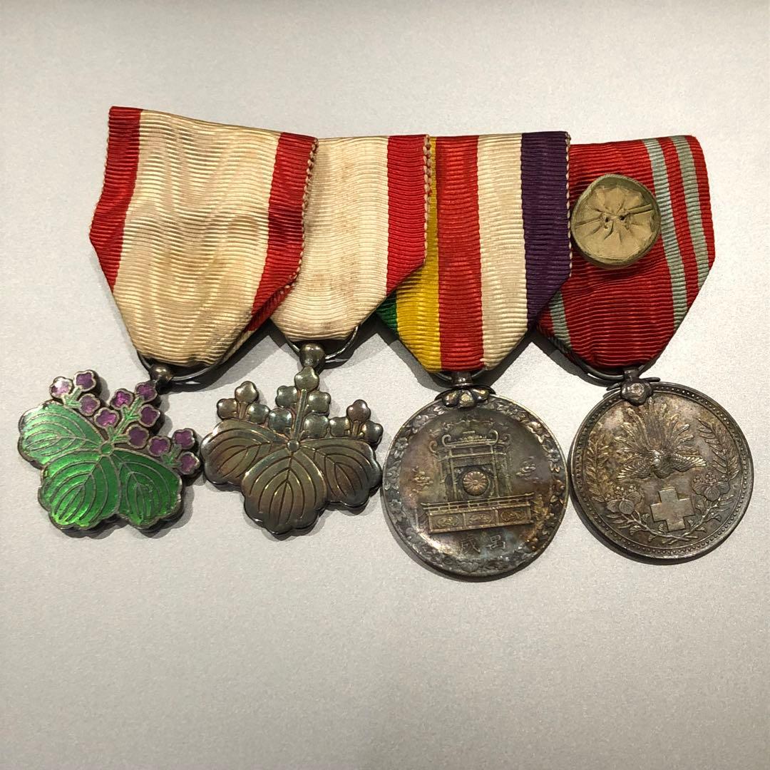 【送料無料】 銀製勲章4点セット